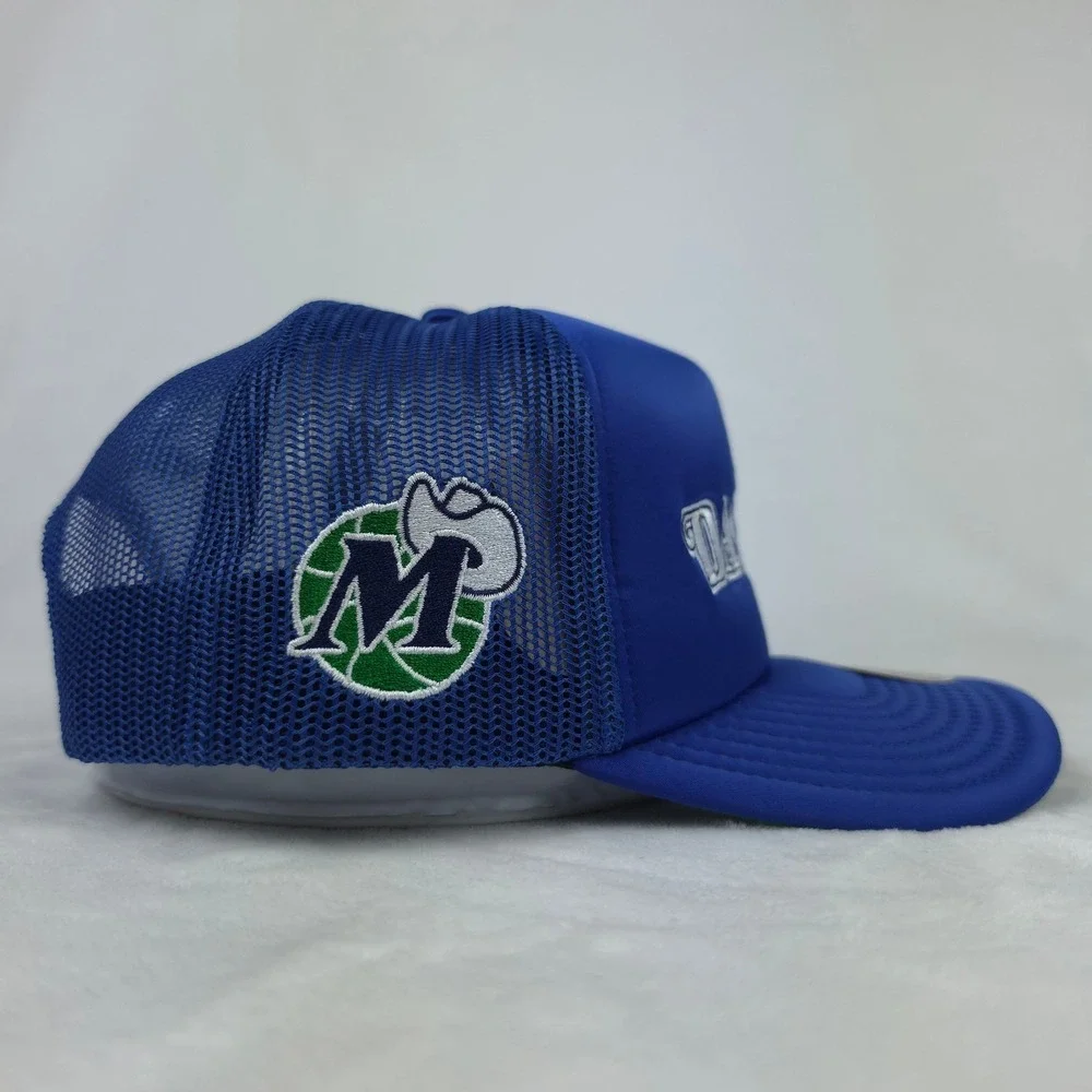 Dallas Mavs Mitchell & Ness NBA Trucker Hat Cap Embroidery Logo Blue Satin NWT